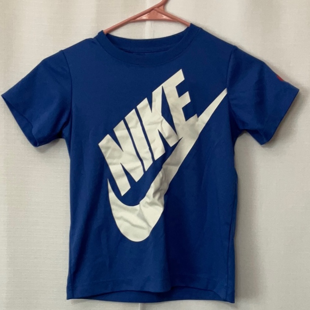 Nike Size 7 Kids Blue Tee